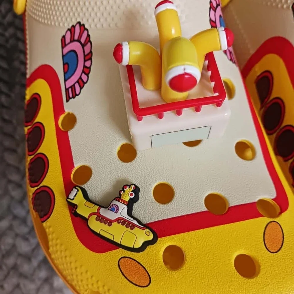 Crocs The Beatles Edition Yellow Submarine Classic Men's Clog Size 9 Women's 11